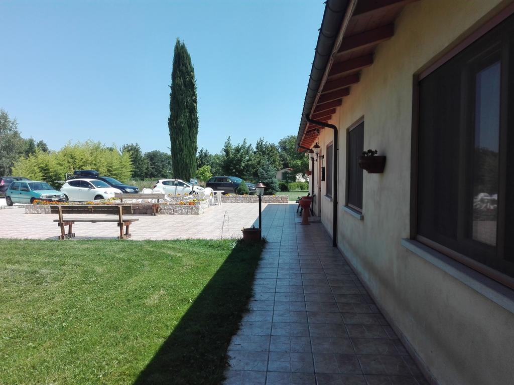 فيلا سان ماسيموفي Agriturismo Le Due Arcate المظهر الخارجي الصورة